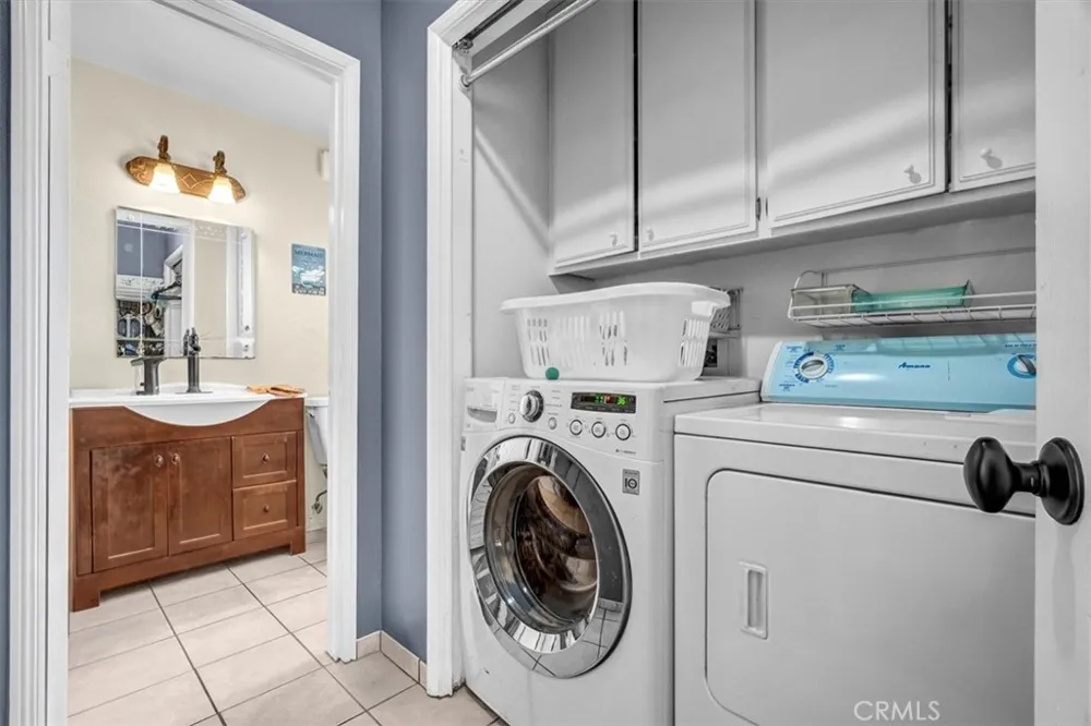 232 W 11th #3 San Pedro, CA 90731