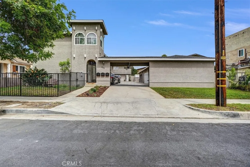 232 W 11th #3 San Pedro, CA 90731