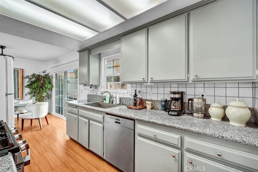 232 W 11th #3 San Pedro, CA 90731