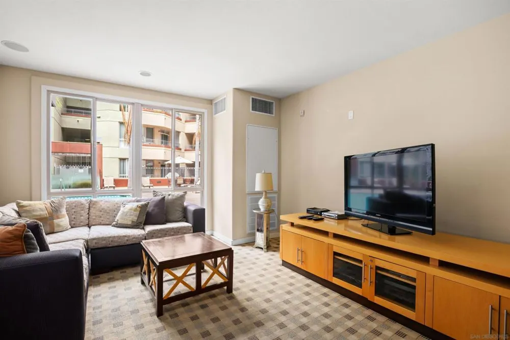 1501 Front #204 San Diego, CA 92101