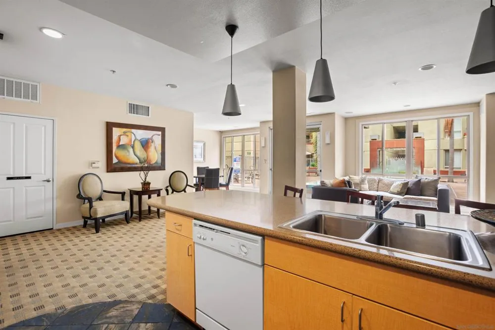 1501 Front #204 San Diego, CA 92101