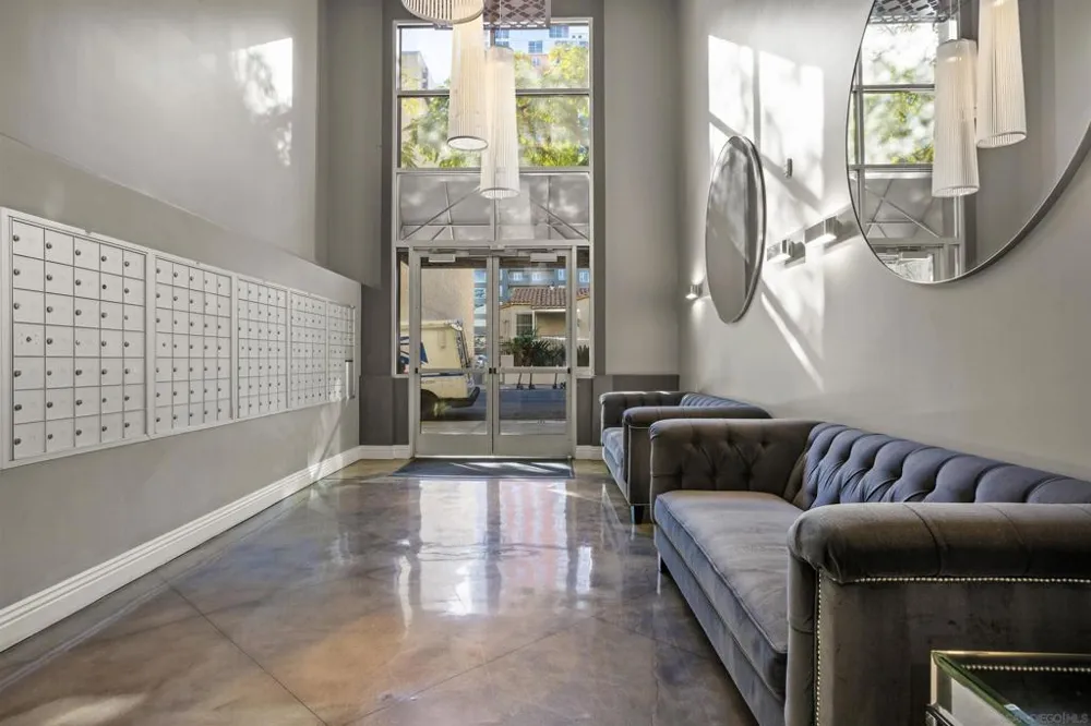 1501 Front #204 San Diego, CA 92101
