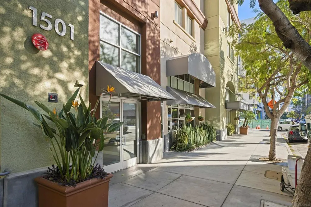 1501 Front #204 San Diego, CA 92101