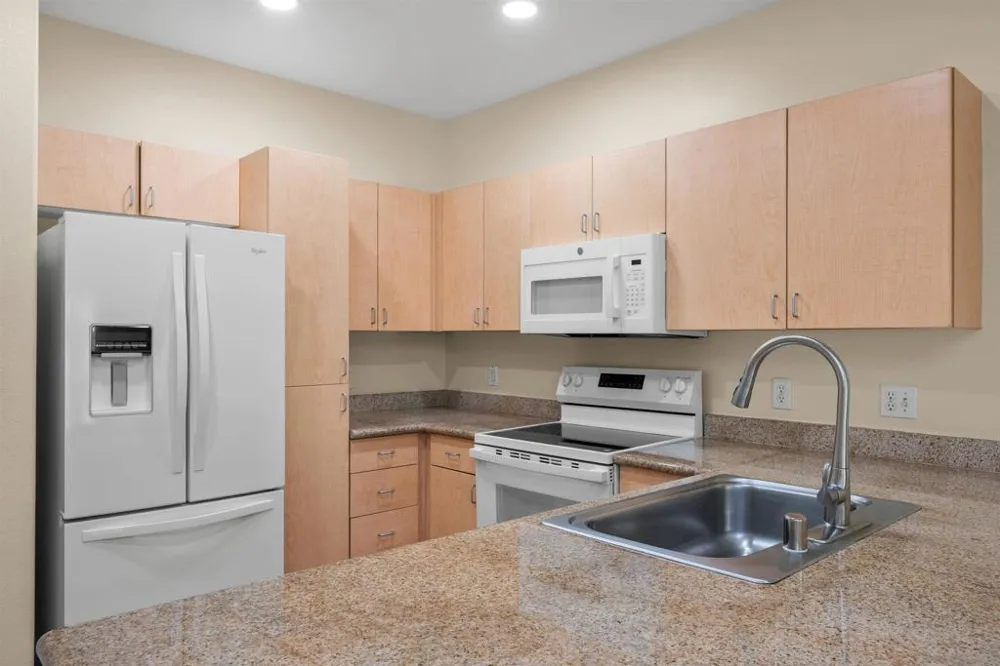 1501 Front #204 San Diego, CA 92101