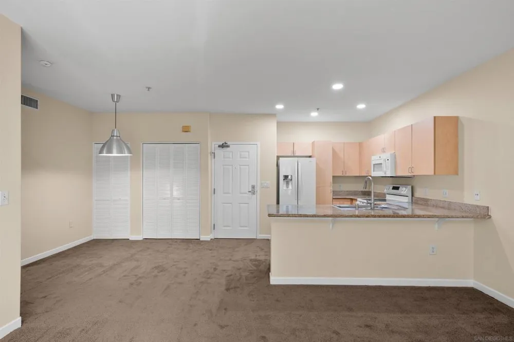 1501 Front #204 San Diego, CA 92101