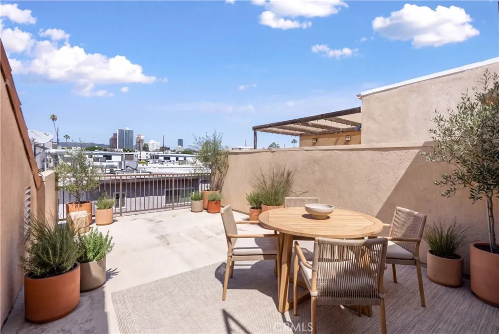 1740 S Westgate Los Angeles, CA 90025