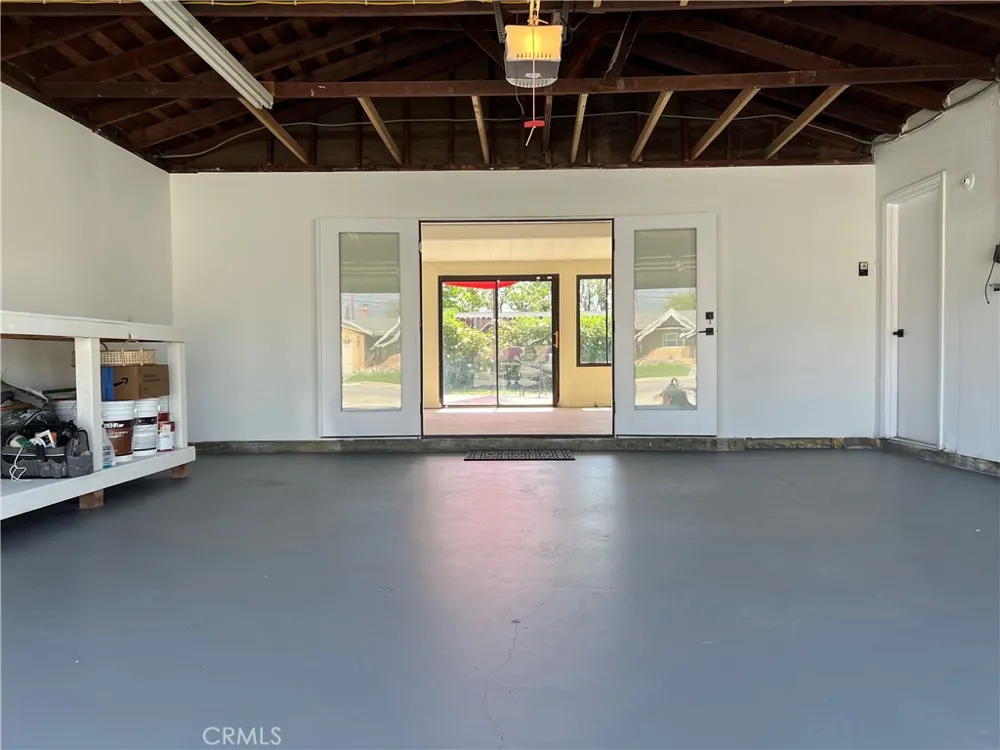138 Elizabeth Lane Upland, CA 91786
