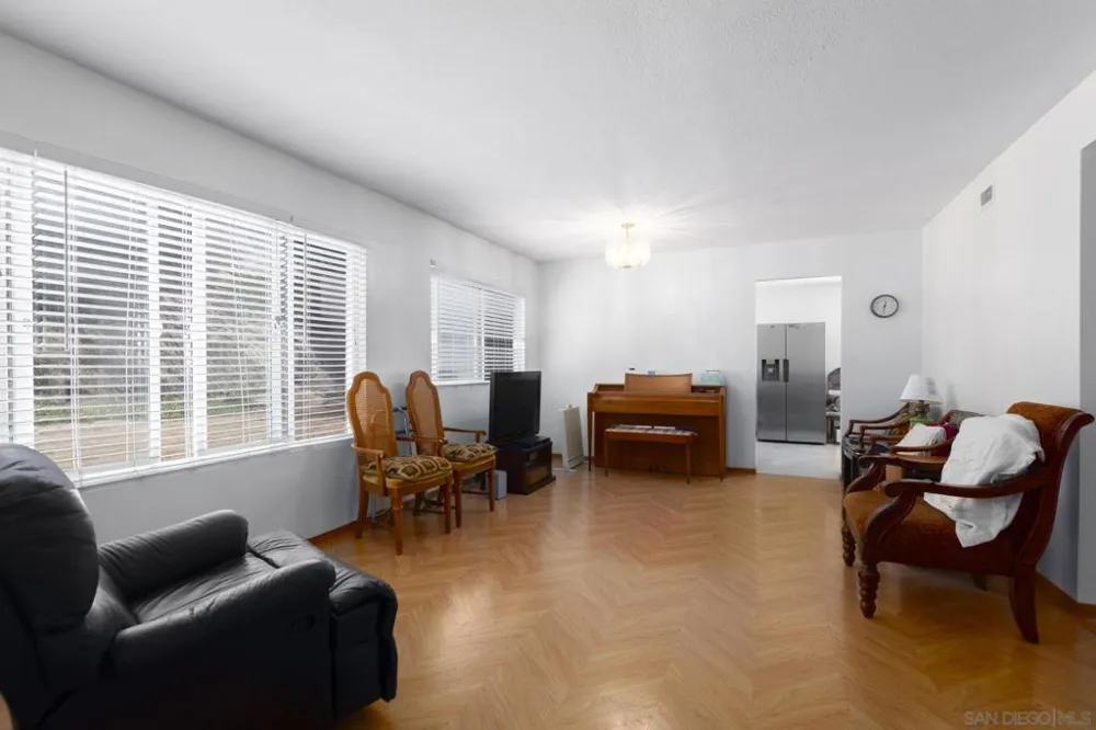 4807 Campanile Drive San Diego, CA 92115