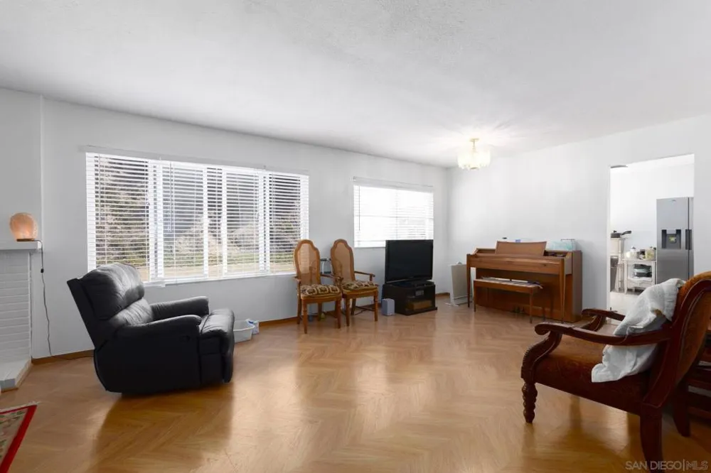 4807 Campanile Drive San Diego, CA 92115