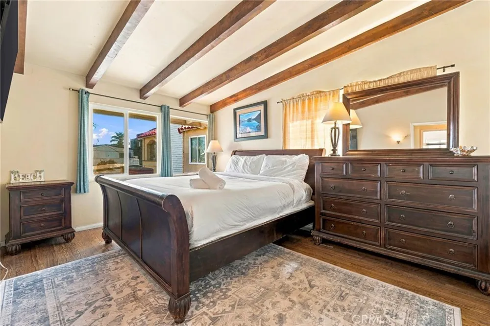 125 41st Newport Beach, CA 92663