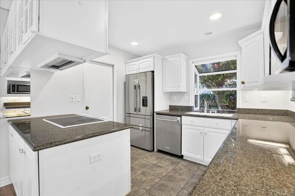 183 Sandberg Street Thousand Oaks, CA 91360