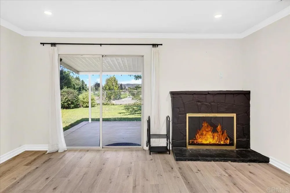 183 Sandberg Street Thousand Oaks, CA 91360