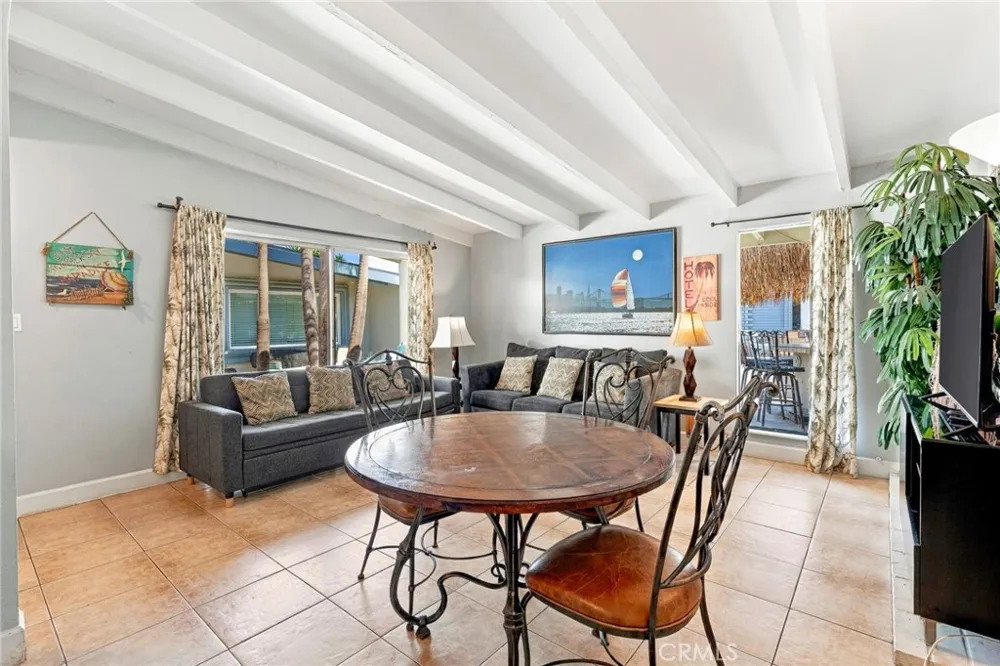 125 41st Newport Beach, CA 92663