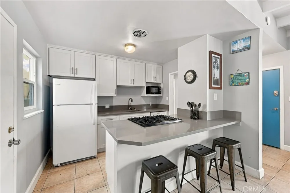 125 41st Newport Beach, CA 92663