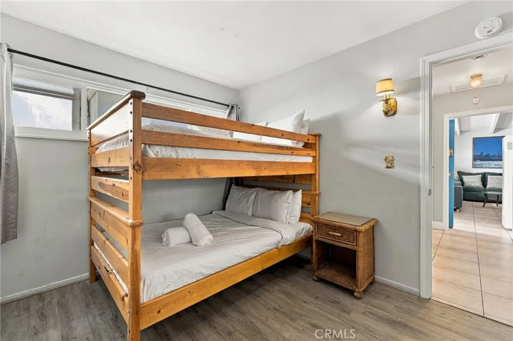 125 41st Newport Beach, CA 92663