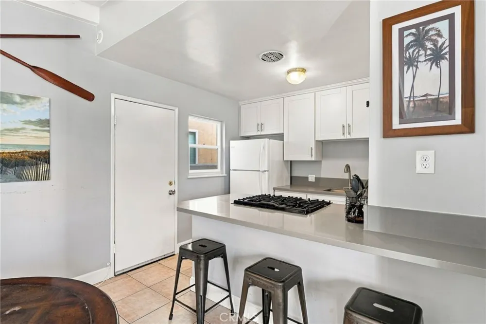 125 41st Newport Beach, CA 92663