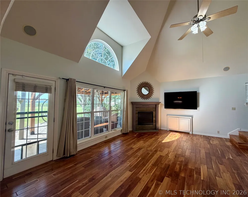 8320 S 257th East Avenue Broken Arrow, OK 74014