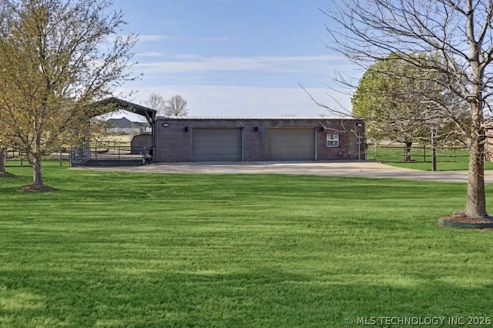 8320 S 257th East Avenue Broken Arrow, OK 74014