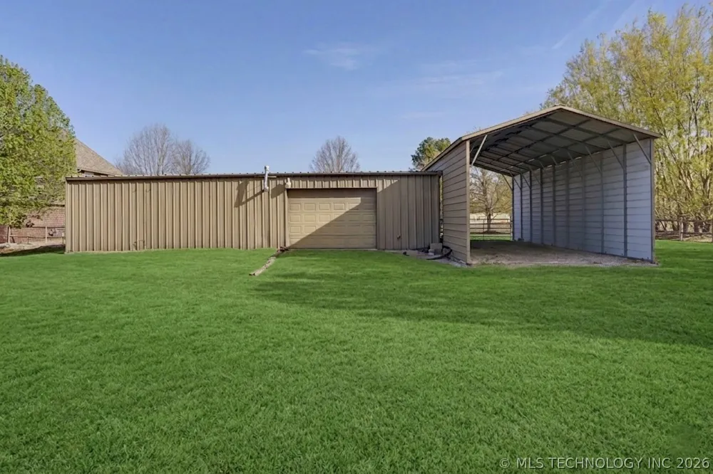8320 S 257th East Avenue Broken Arrow, OK 74014