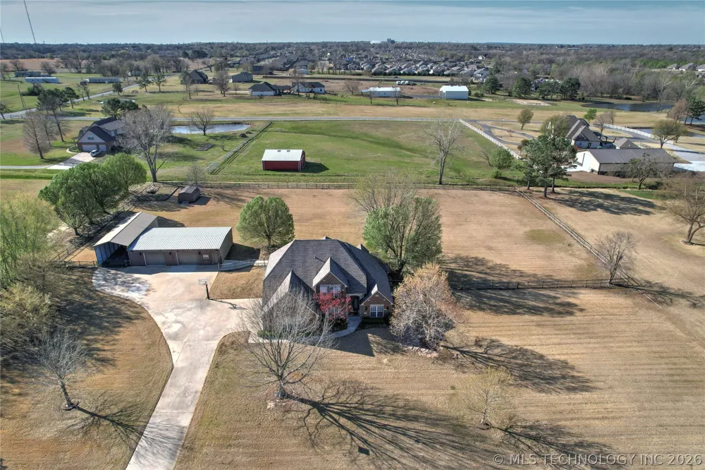 8320 S 257th East Avenue Broken Arrow, OK 74014