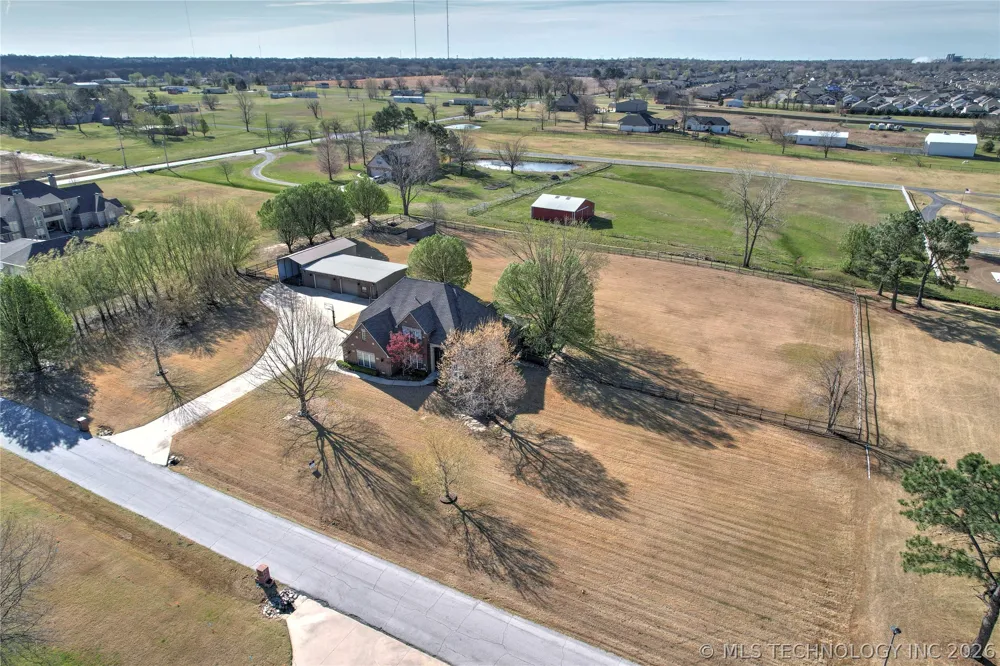 8320 S 257th East Avenue Broken Arrow, OK 74014