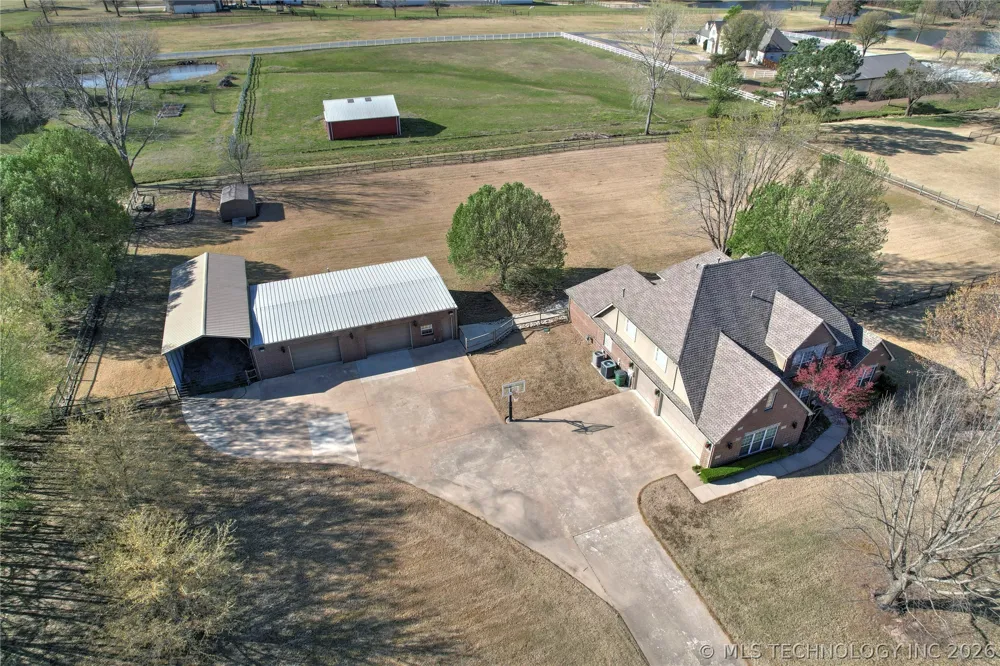 8320 S 257th East Avenue Broken Arrow, OK 74014