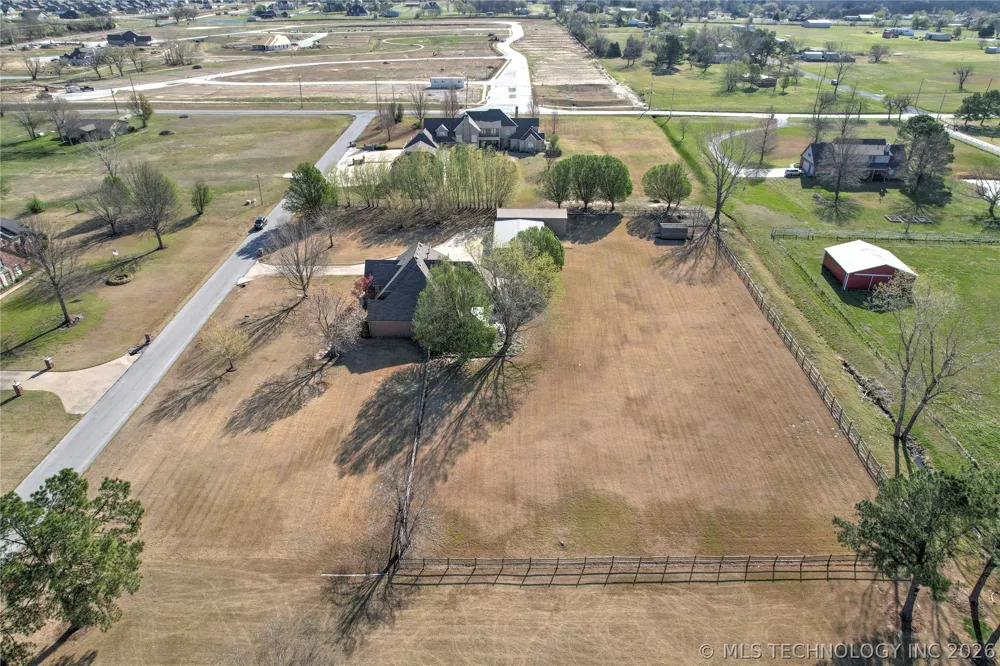 8320 S 257th East Avenue Broken Arrow, OK 74014