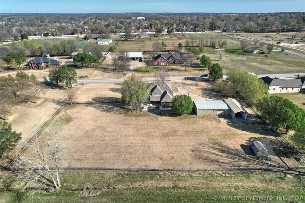 8320 S 257th East Avenue Broken Arrow, OK 74014