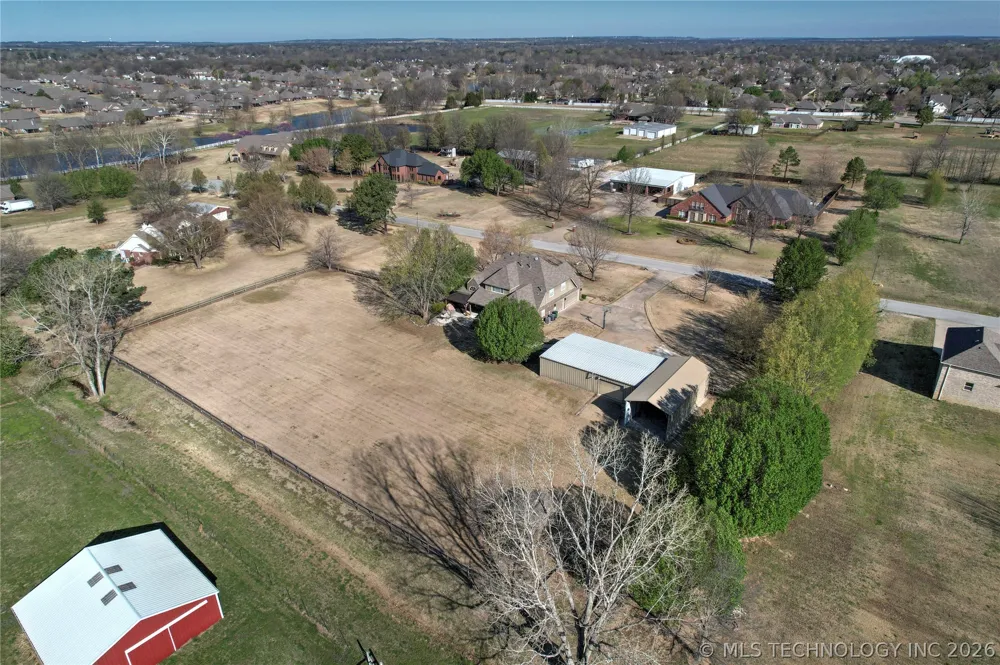 8320 S 257th East Avenue Broken Arrow, OK 74014