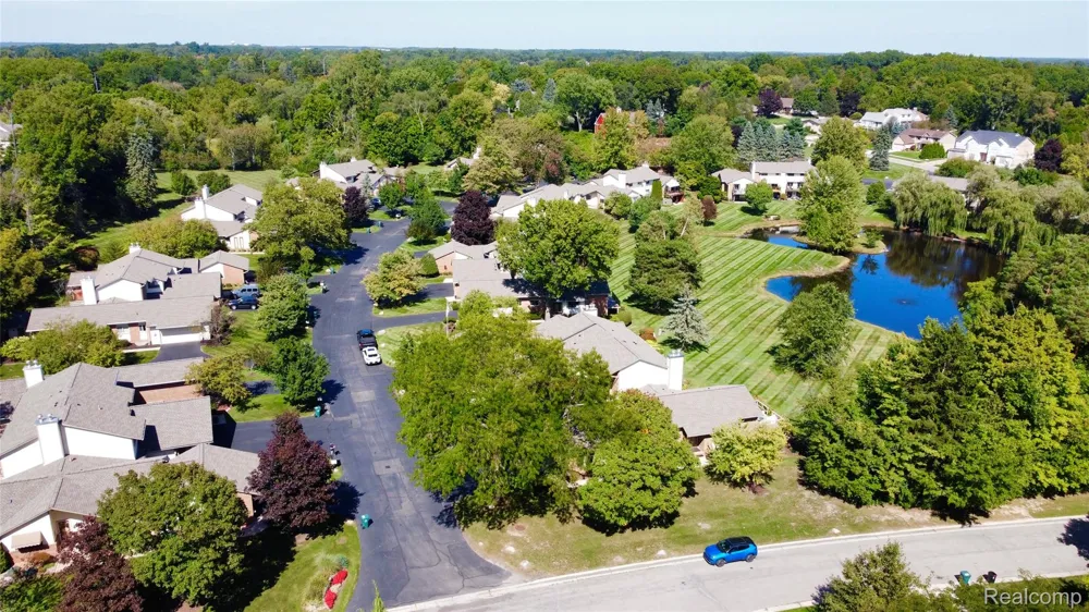 48148 Colony Farm Circle Circle Plymouth City, MI 48170