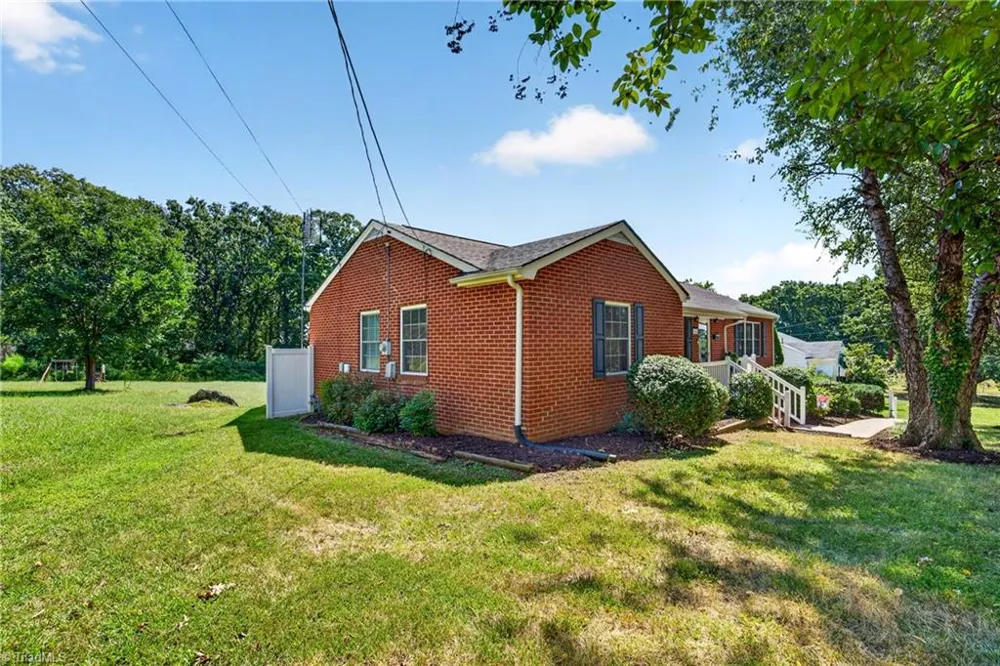 1027 Shamrock Road Asheboro, NC 27203