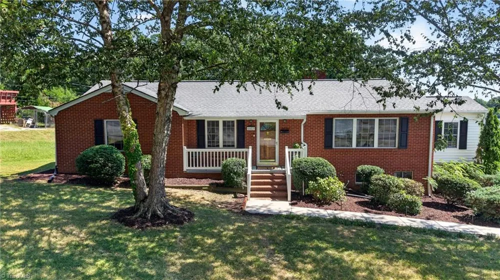 1027 Shamrock Road Asheboro, NC 27203
