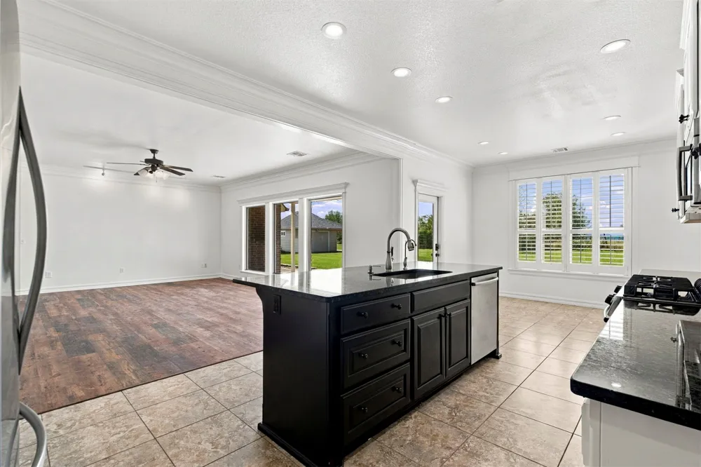 8153 51st Street E Sperry, OK 74073