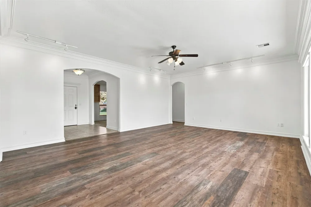 8153 51st Street E Sperry, OK 74073