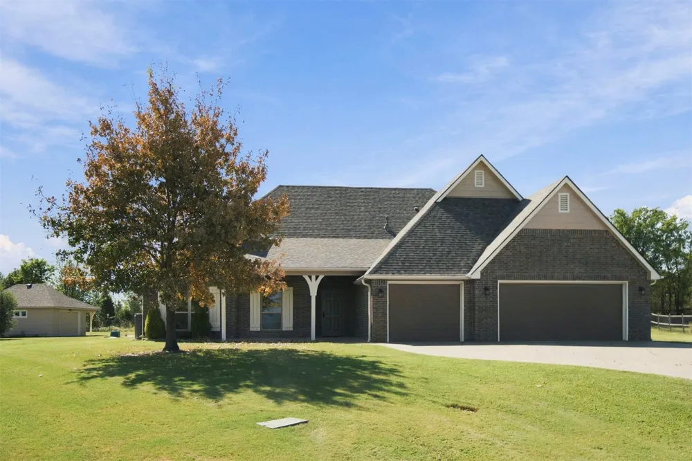 8153 51st Street E Sperry, OK 74073