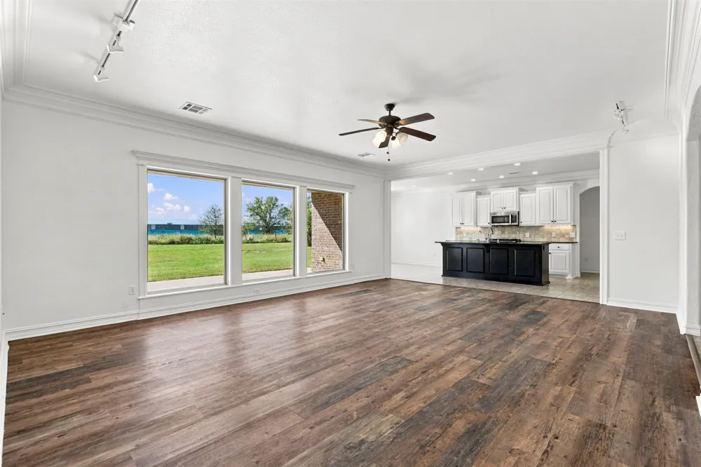 8153 51st Street E Sperry, OK 74073