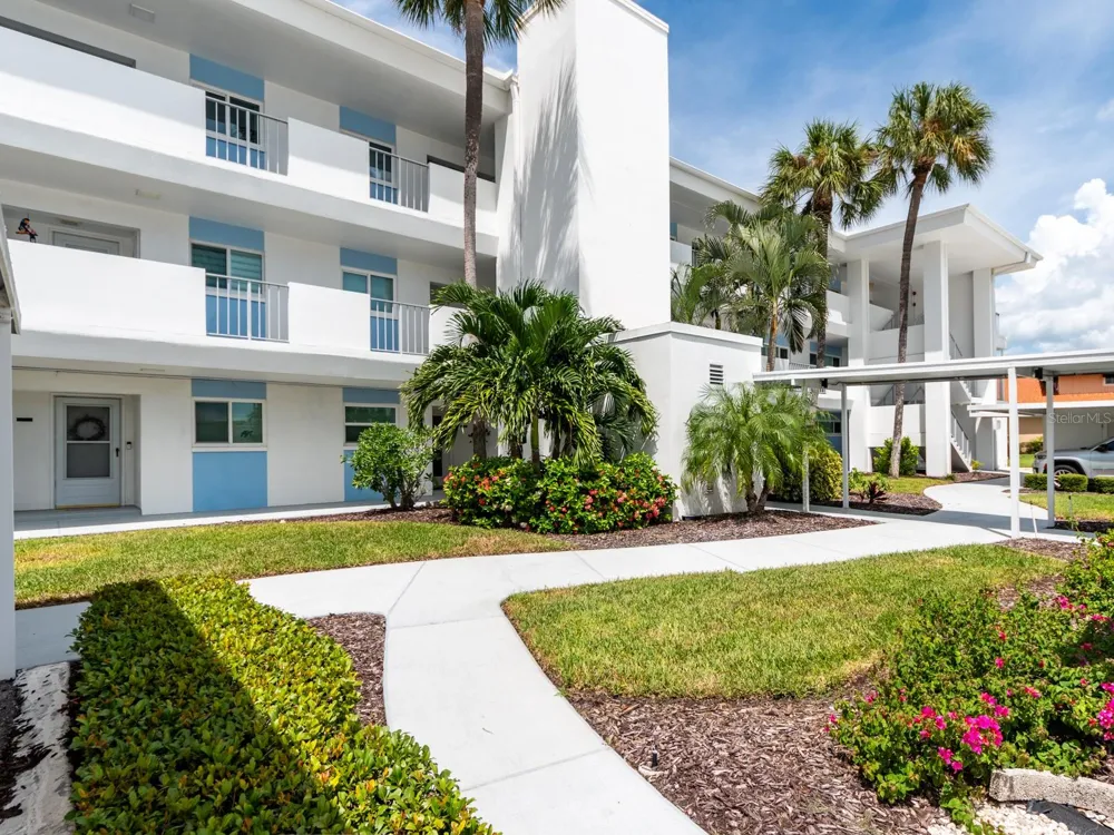 770 ISLAND WAY #N103 Clearwater, FL 33767