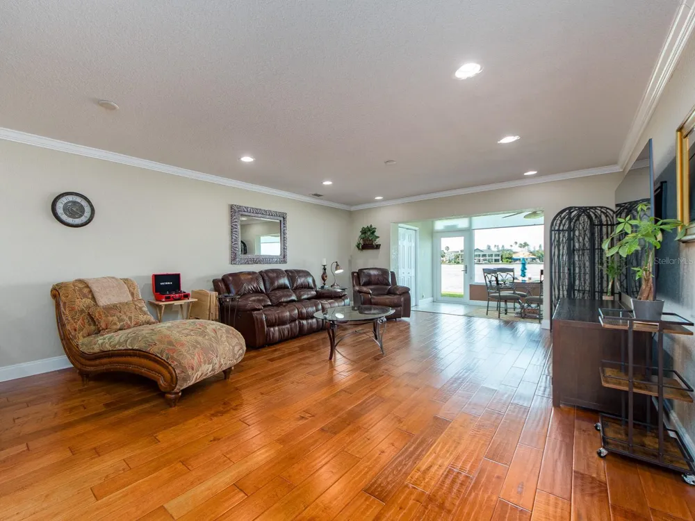 770 ISLAND WAY #N103 Clearwater, FL 33767