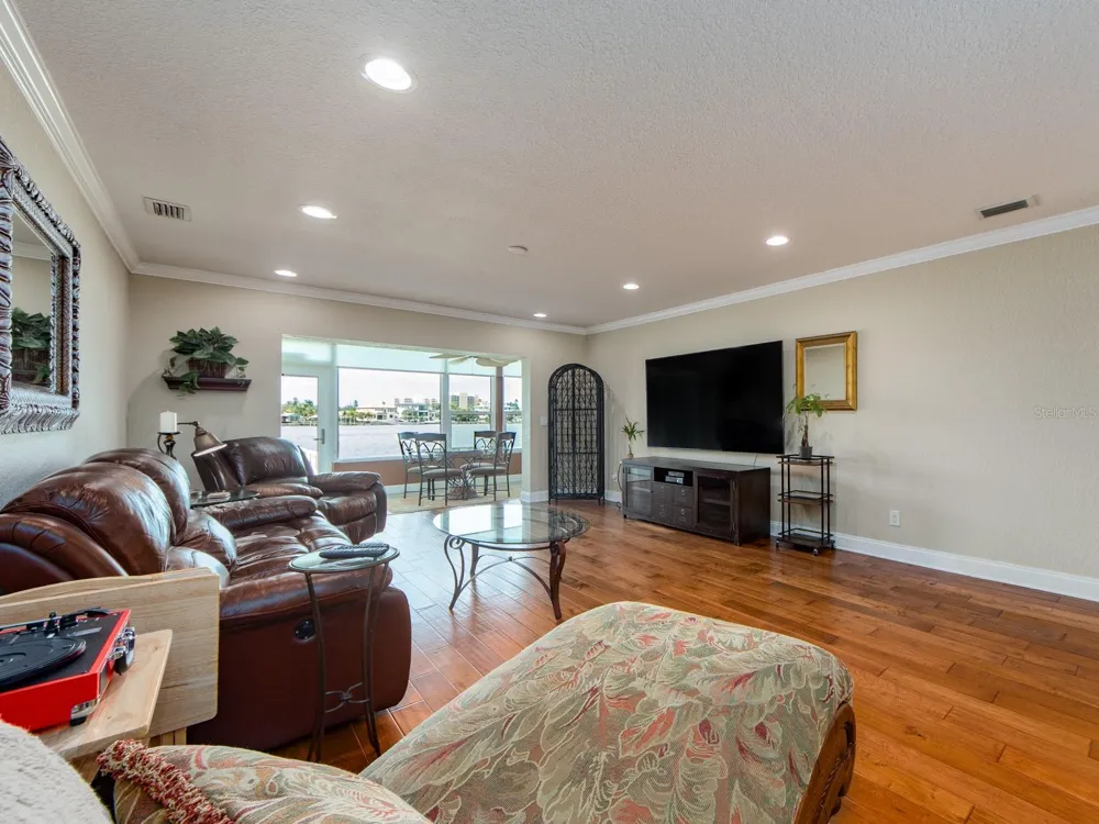 770 ISLAND WAY #N103 Clearwater, FL 33767