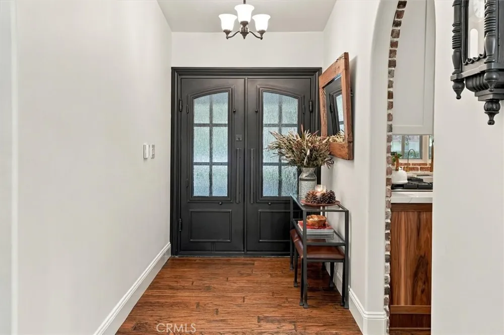 15737 Warm Springs Canyon Country, CA 91387