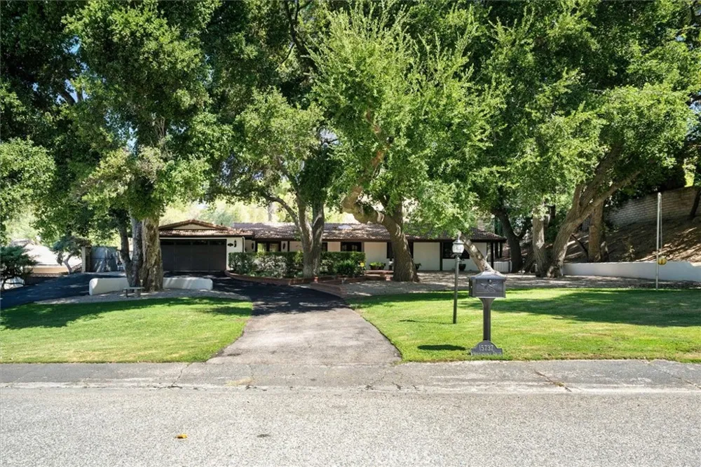 15737 Warm Springs Canyon Country, CA 91387