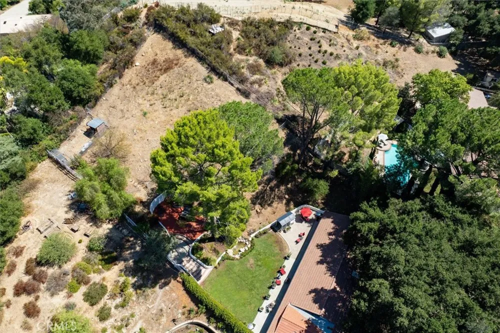 15737 Warm Springs Canyon Country, CA 91387