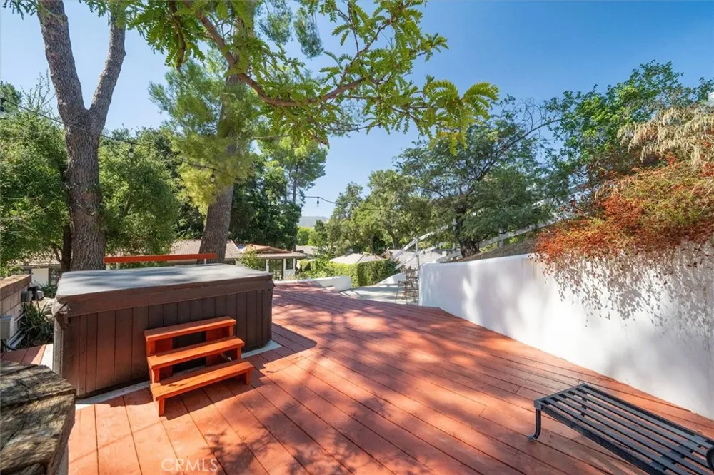 15737 Warm Springs Canyon Country, CA 91387