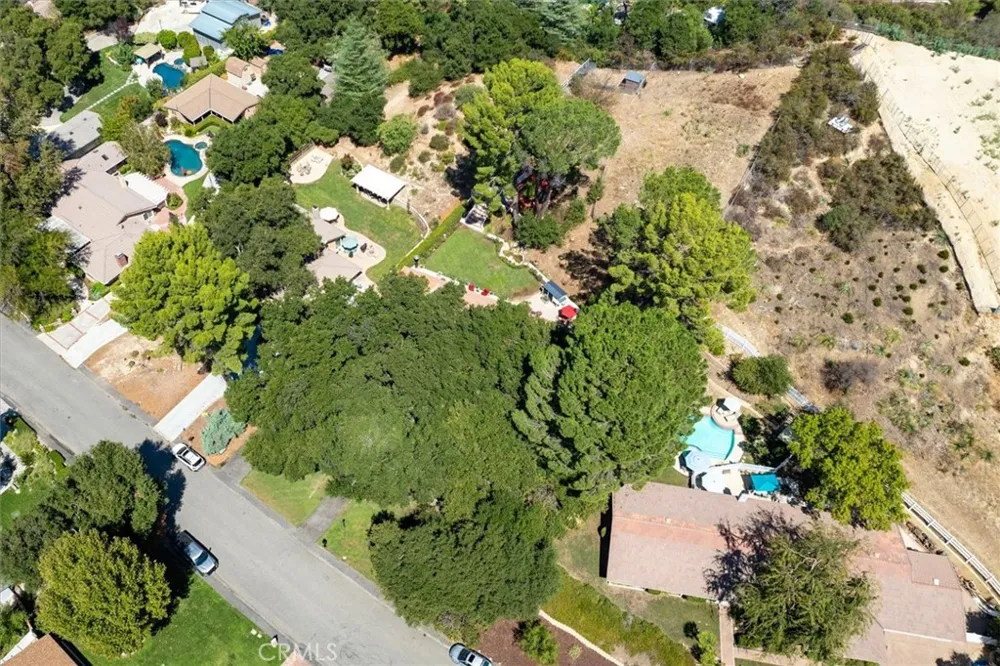 15737 Warm Springs Canyon Country, CA 91387