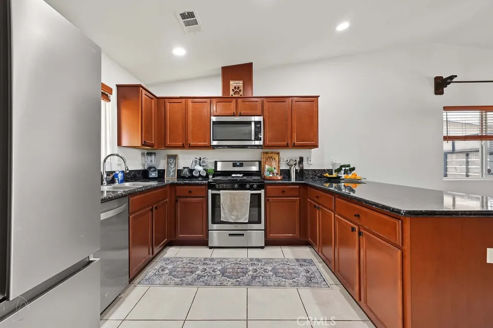 6100 Pizarro Bakersfield, CA 93307
