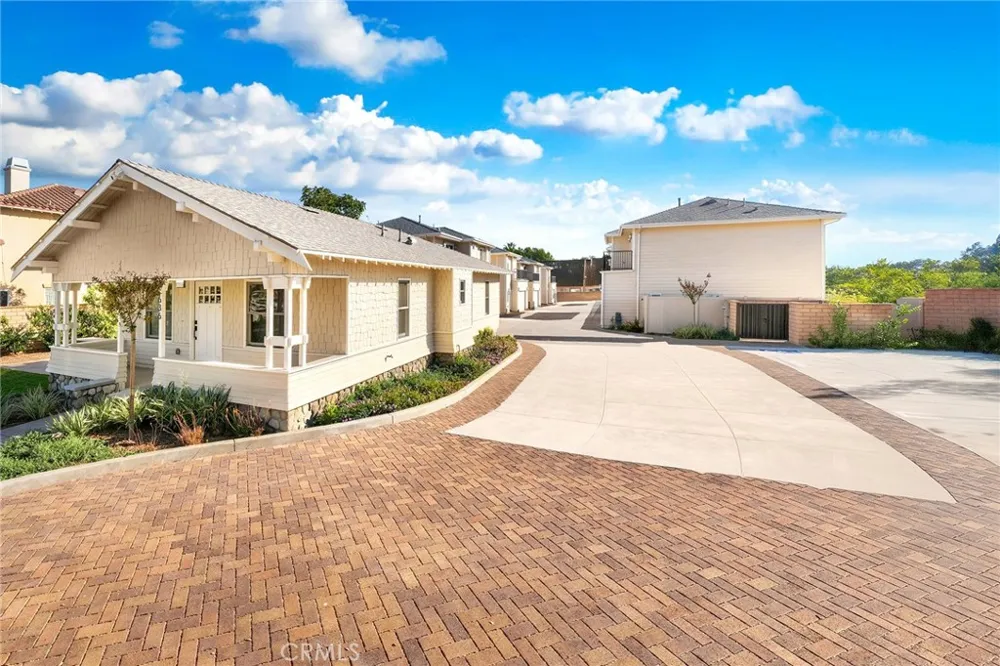 636 W Grand Avenue Pomona, CA 91766