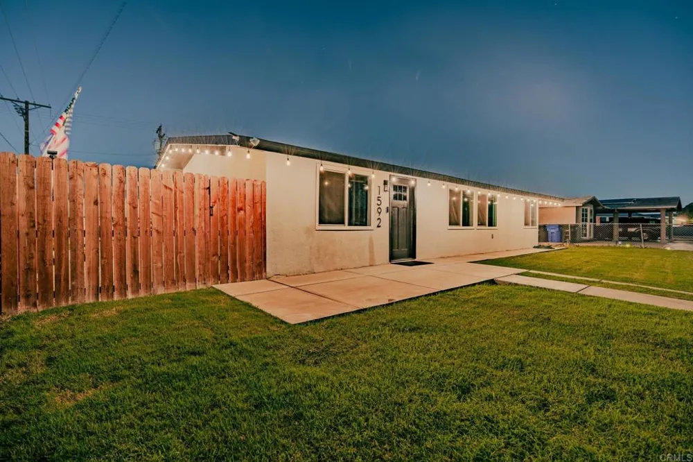 1592 Ross Avenue El Centro, CA 92243