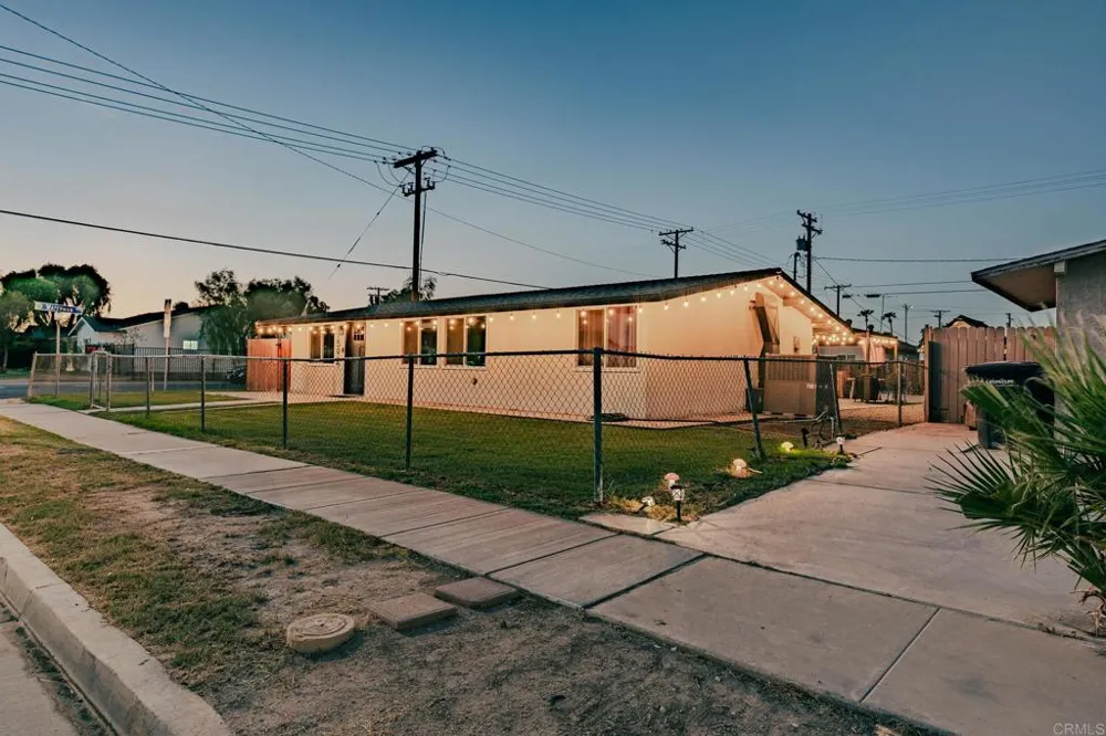 1592 Ross Avenue El Centro, CA 92243