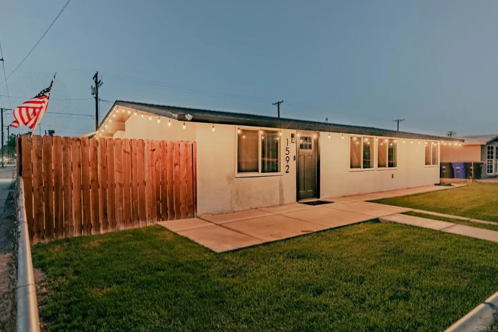 1592 Ross Avenue El Centro, CA 92243
