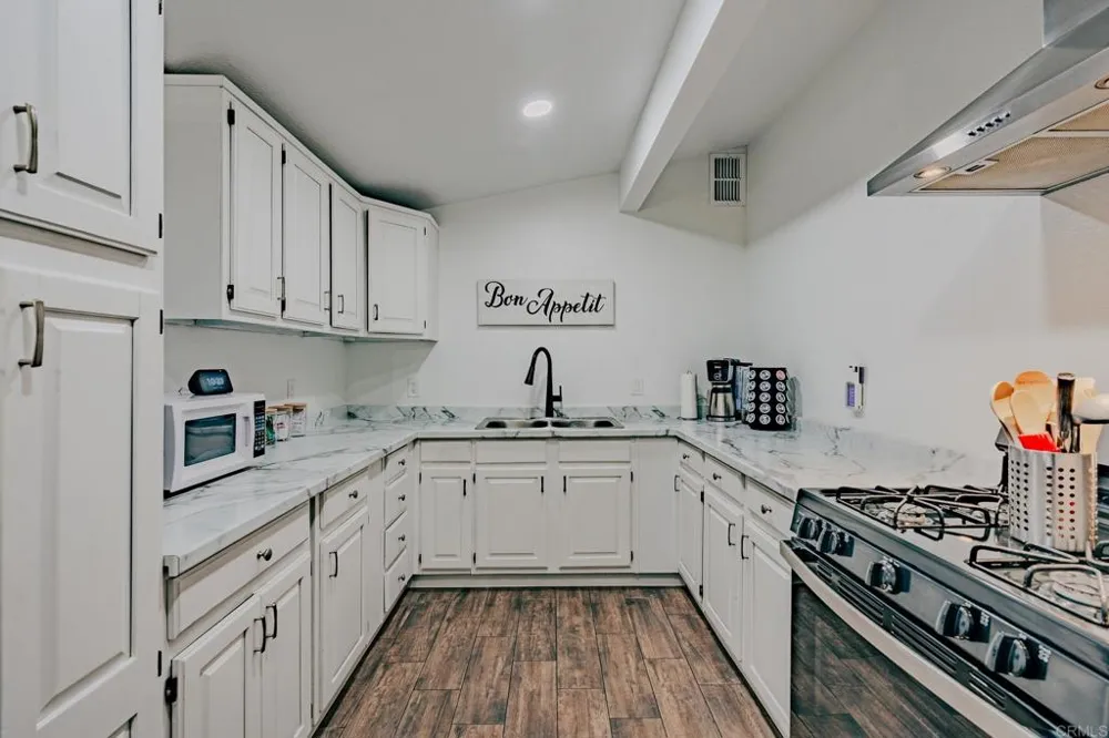 1592 Ross Avenue El Centro, CA 92243